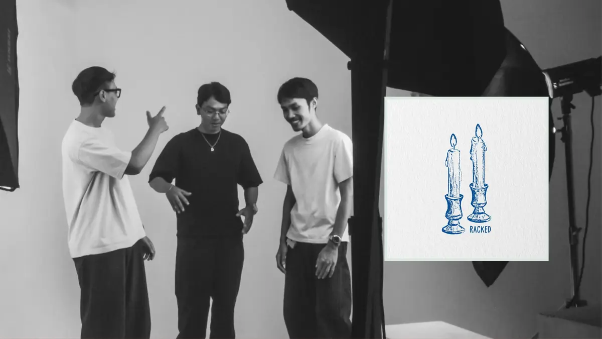 The Polar Bears rilis single "Racked"